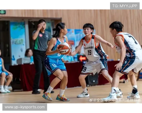 全国青少年篮球联盟联赛精彩纷呈，赛场火热，全国青少年篮球公开赛